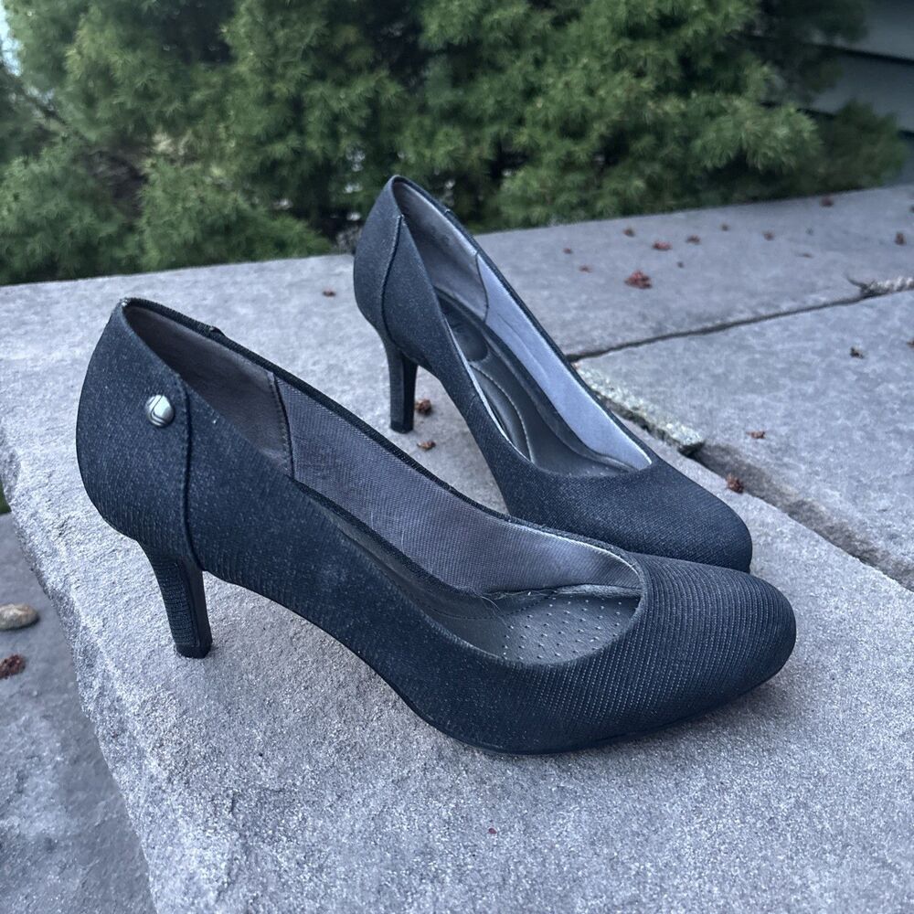 Women’s LifeStride Flex Soft System Heels Size 6.5 Black With Metallic Fibers